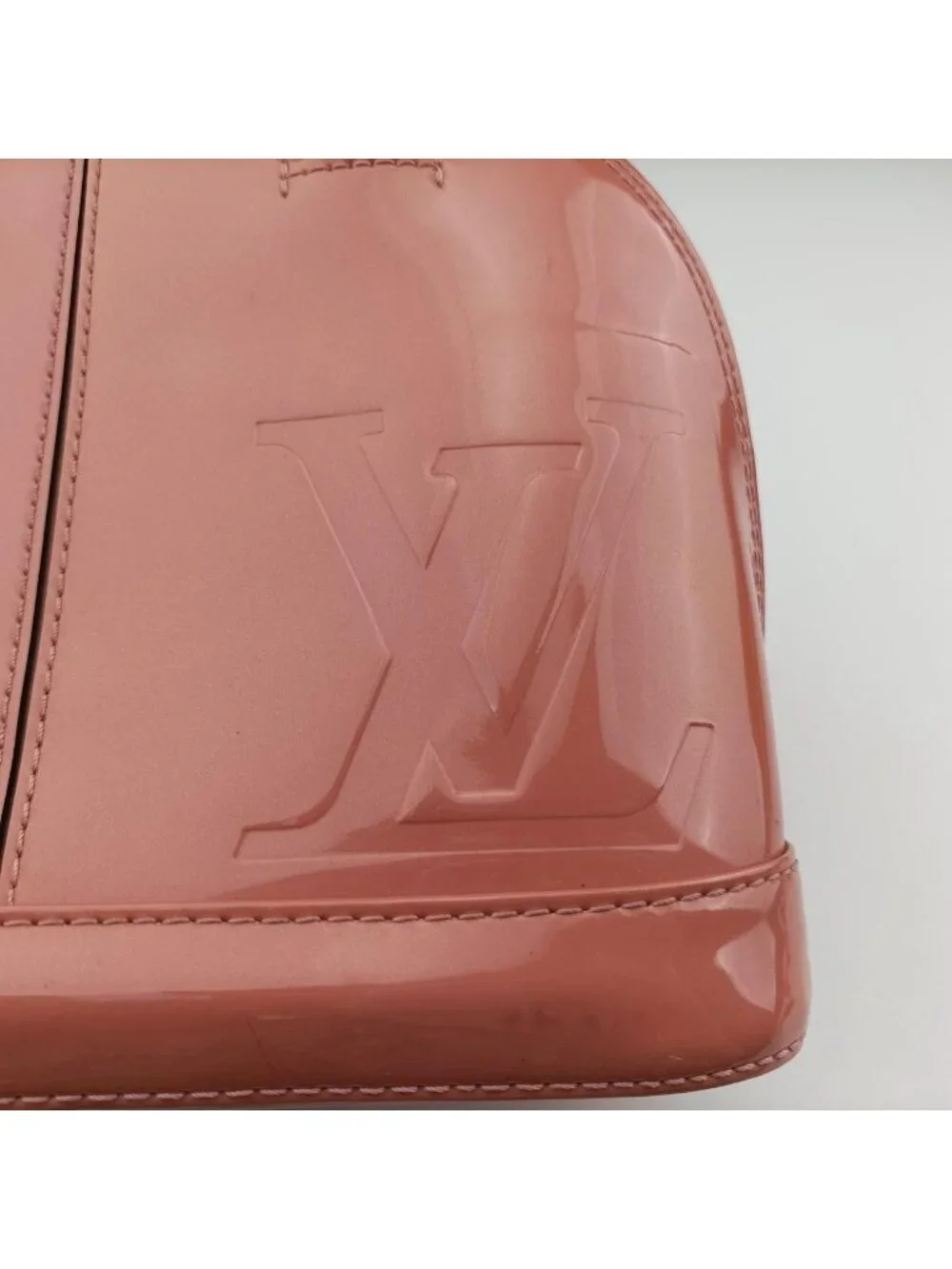 Louis Vuitton Alma BB Rose Belleline Vernis Handbag